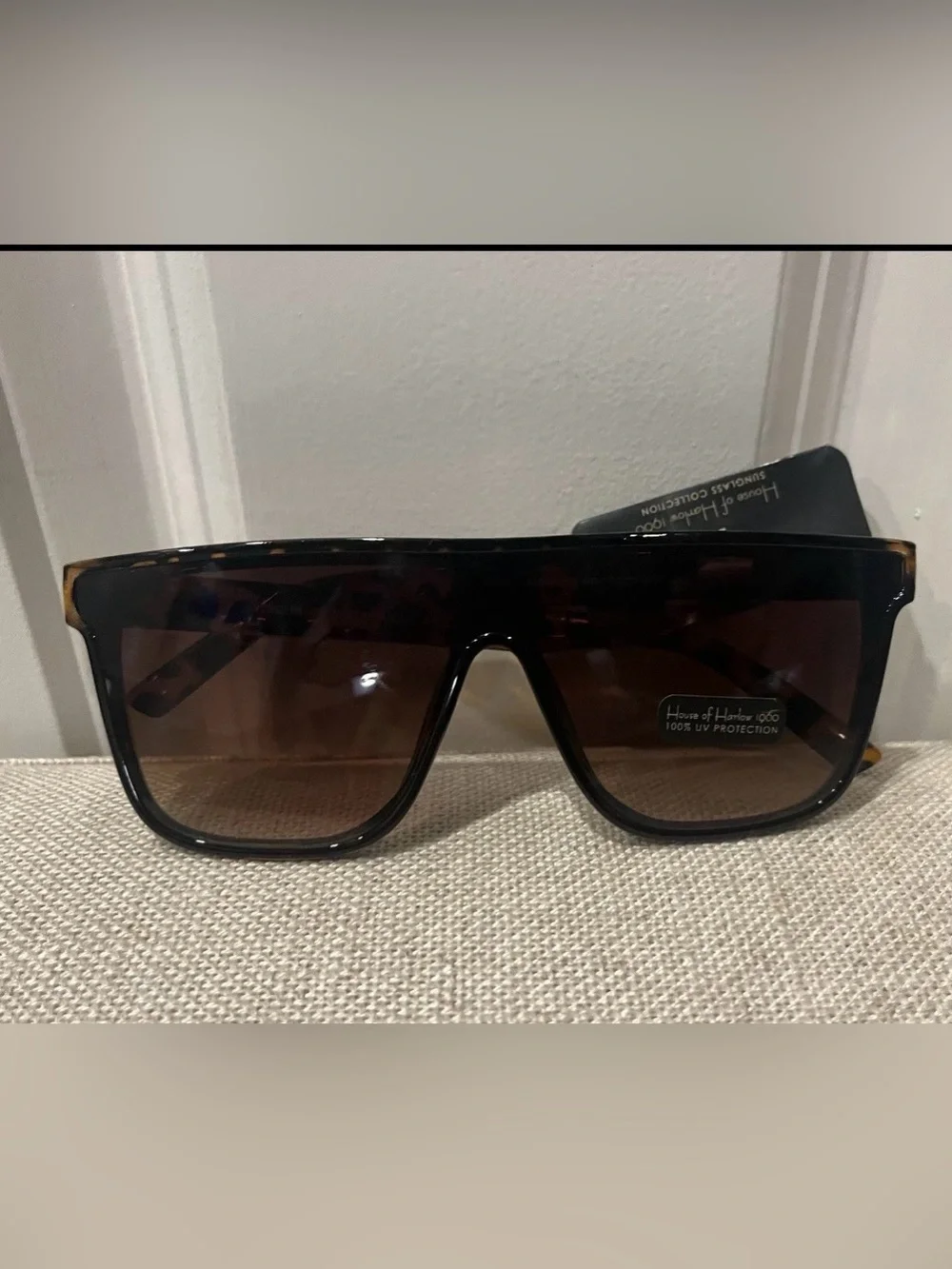 NWT House of Harlow 1960  Women'Tortoiseshell Shield Sunglasses - Brown Gradient